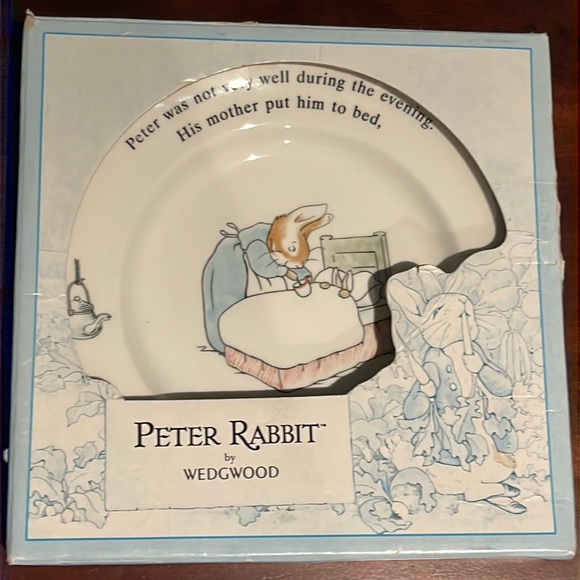 Wedgwood Peter Rabbit Plate w/ Peter in Bed w/ camomile Tea Original box. - Picture 1 of 15